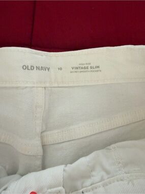Old Navy Vintage Slim White Jeans women size 10